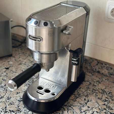 Moderno Apartamento En El Centro Vilanova i la Geltru Luaran gambar