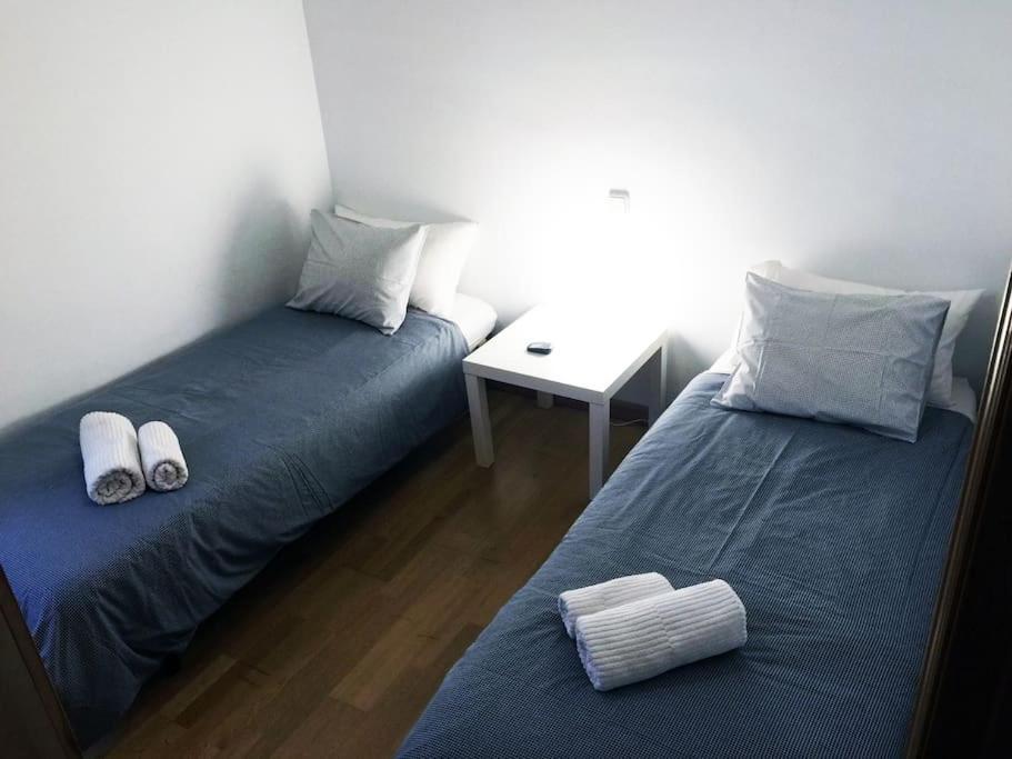 Moderno Apartamento En El Centro Vilanova i la Geltru Luaran gambar